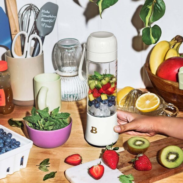 Beautiful Portable Blender White Icing by Drew Barrymore 70-Watt 18.5 oz - Image 3