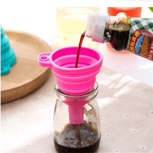 1PCS Red Multifunctional Silicone Funnel Mini Convenient Kitchen Folding And Sub Packaging Tools Kitchen Supplies - Image 3