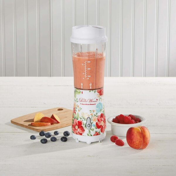 The Pioneer Woman Vintage Floral 14 Ounce Personal Blender with Travel Lid - Image 2